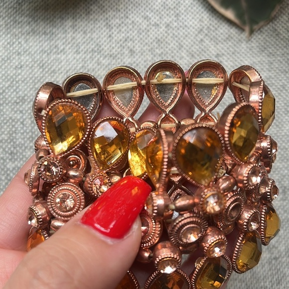 ✨ Y2K Vintage Rose Gold and Rhinestone Stretchy Bracelet ✨ - Picture 8 of 17